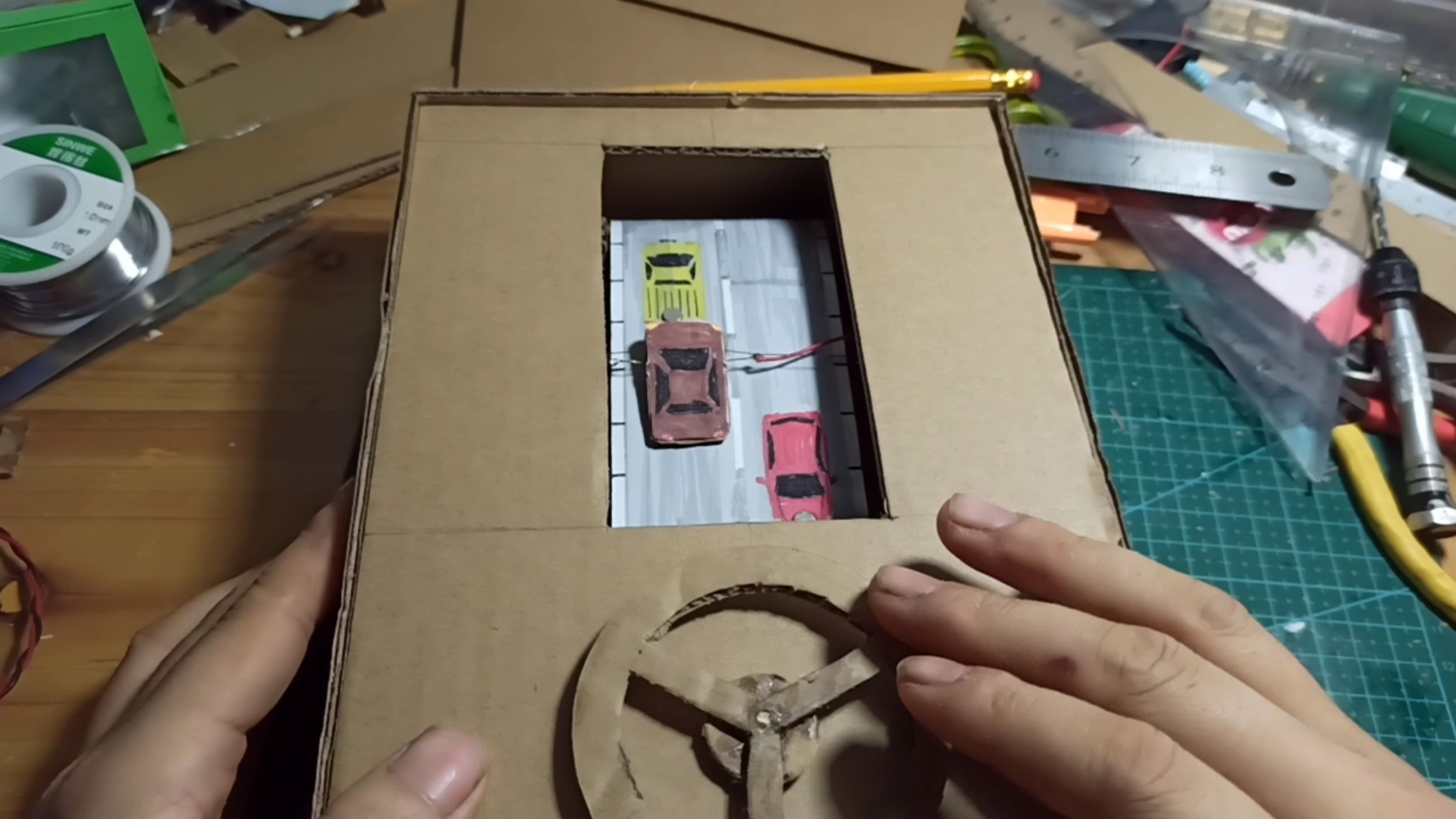 纸板赛车游戏机(远古玩具)_哔哩哔哩_bilibili