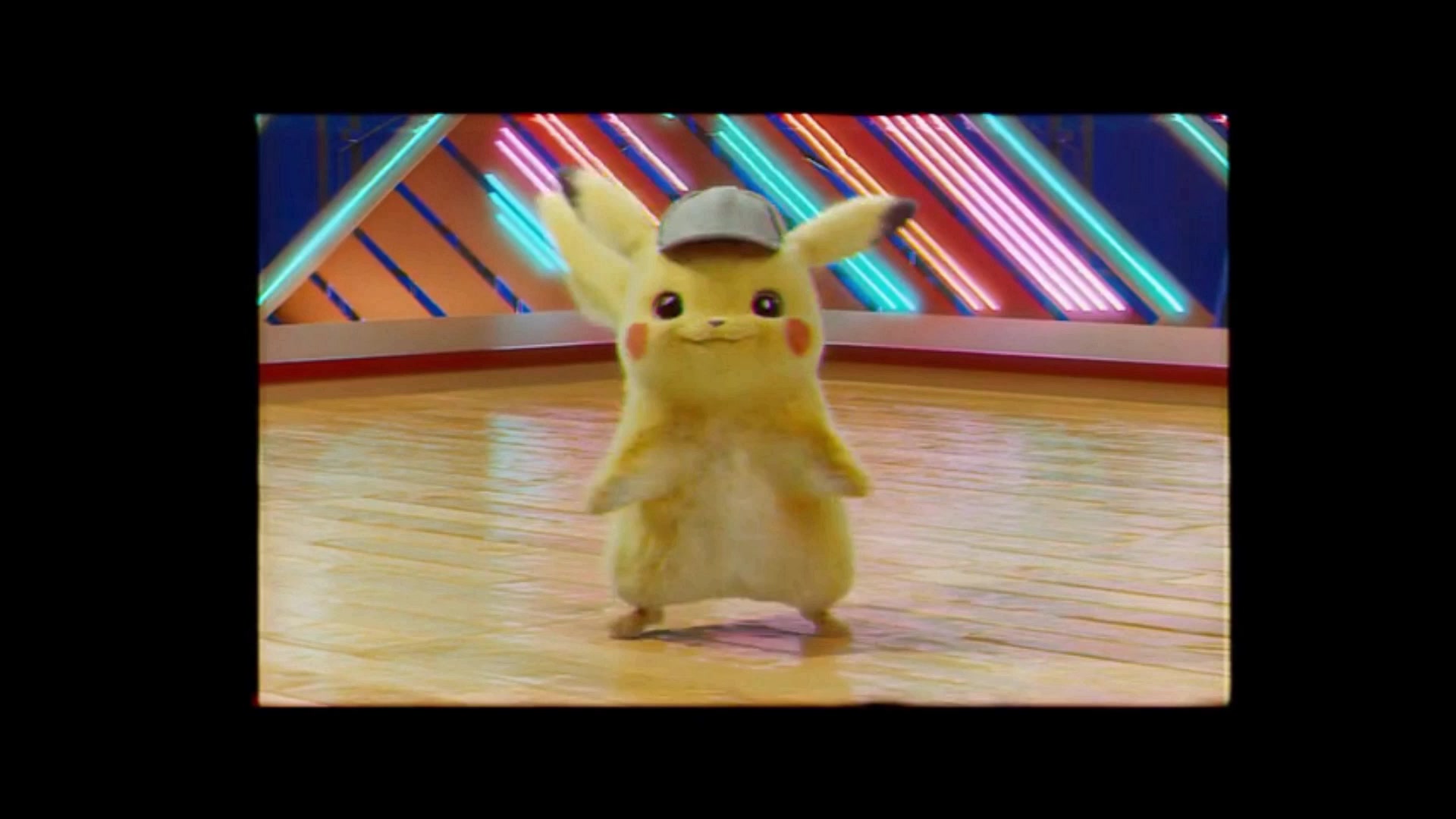 皮卡丘竟然模仿蔡徐坤打篮球