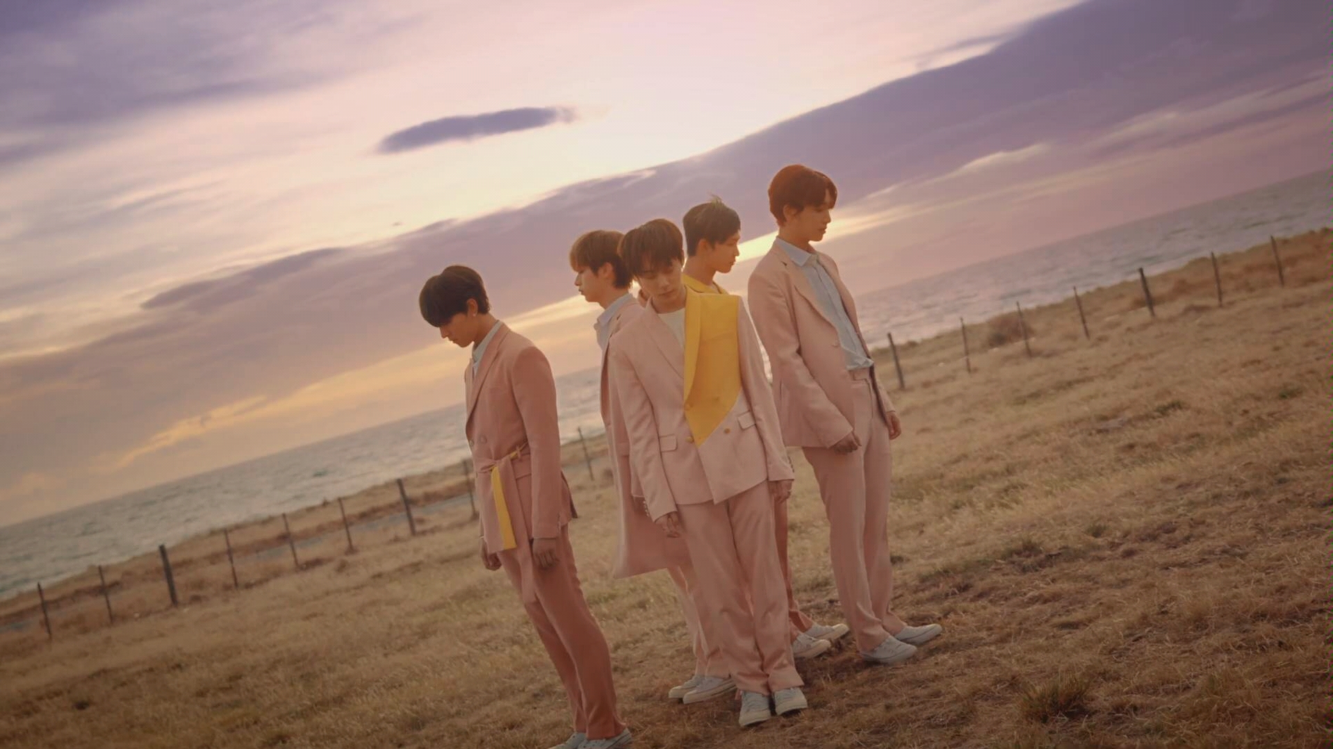 [图]【SPECIAL】ONEUS - A Song Written Easily MV Performance Video