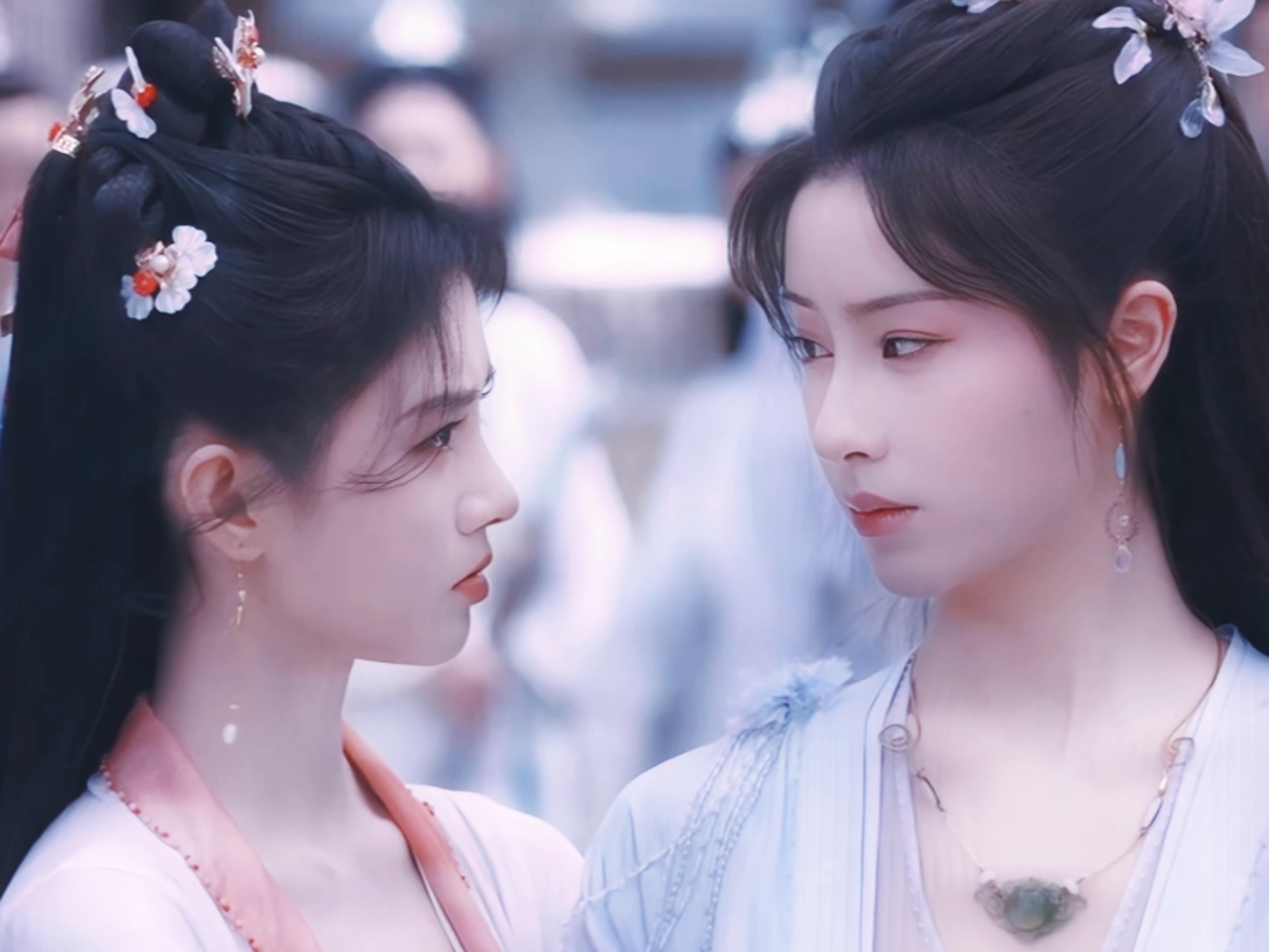 菱纱和梦璃的绝美友情