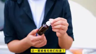 Descargar video: 让人惊险的一幕，女子遭遇小伙不怀好意，路人机智拼命相救！