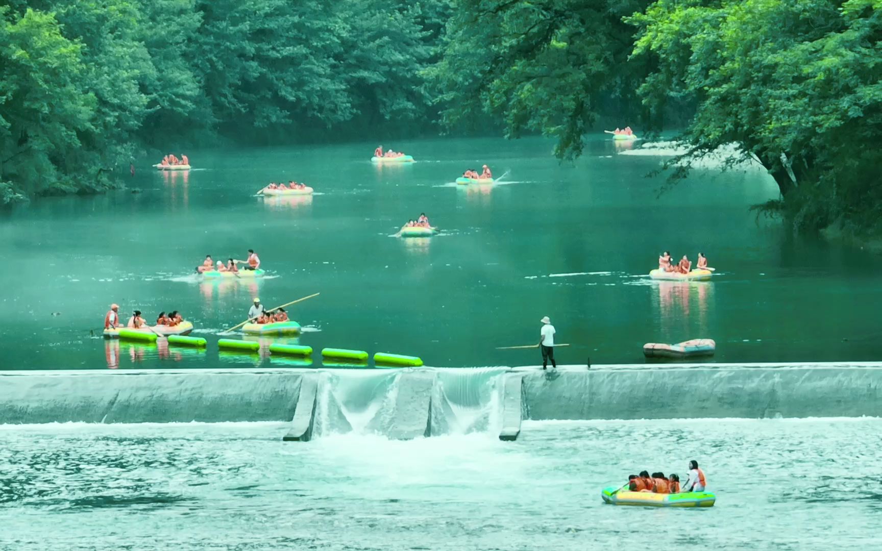 【安徽ⷧŸ𓥏𐣀‘打开夏天的方式——西黄山漂流哔哩哔哩bilibili