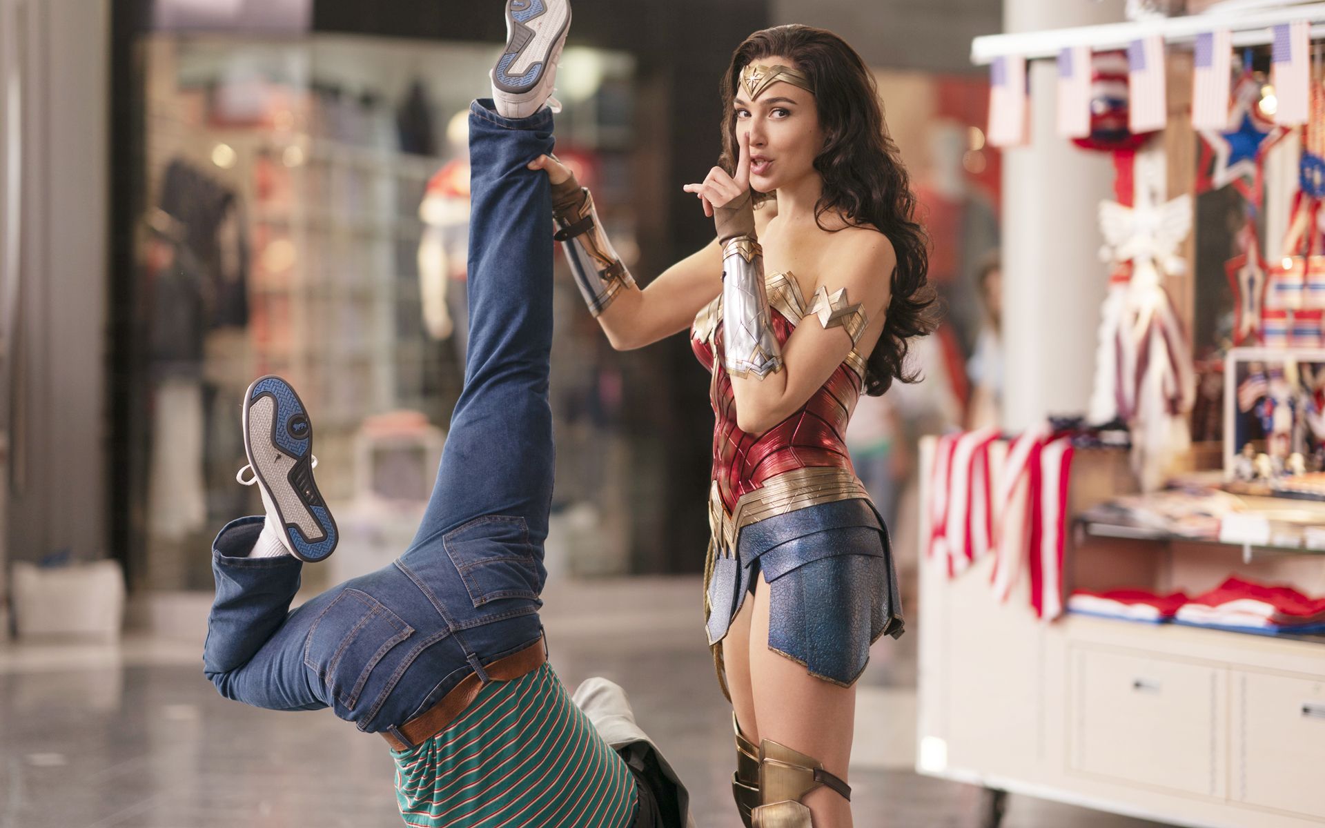 神奇女侠2新预告片盖尔加朵大长腿a爆了