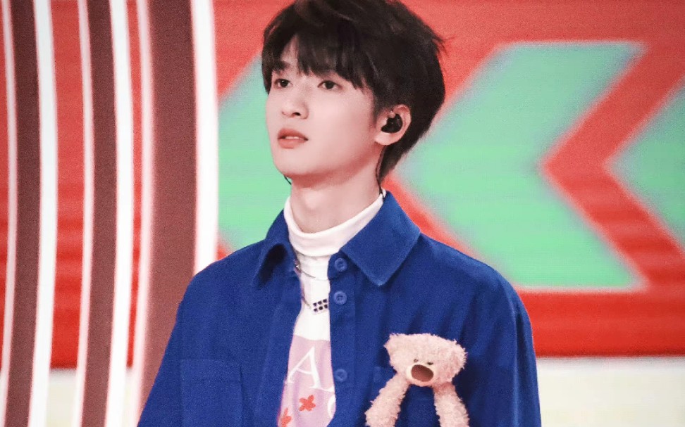 【严浩翔】带着小熊唱小猫 波斯猫cover单人直拍 湖南卫视小年夜