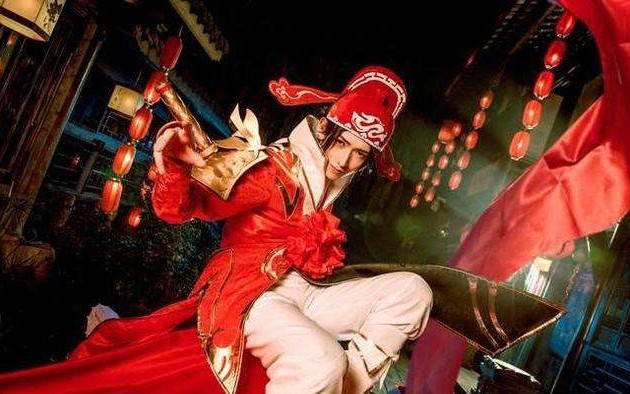 红与蓝,结婚与热恋,大圣娶亲与至尊宝的时空对决!