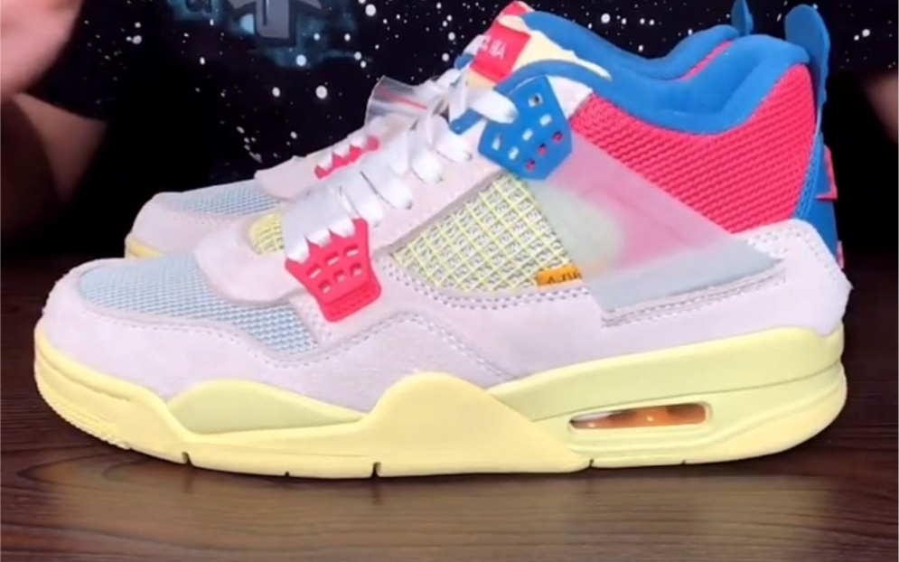 aj4 union 粉联名 鞋舌可以折叠的喔