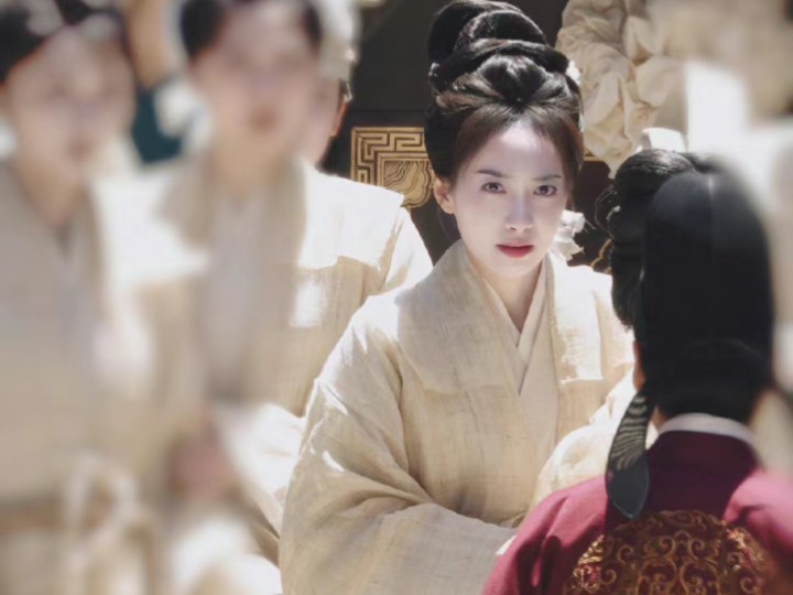 宋茜5.14《山河枕》楚瑜护棺木的破碎感和眼神!