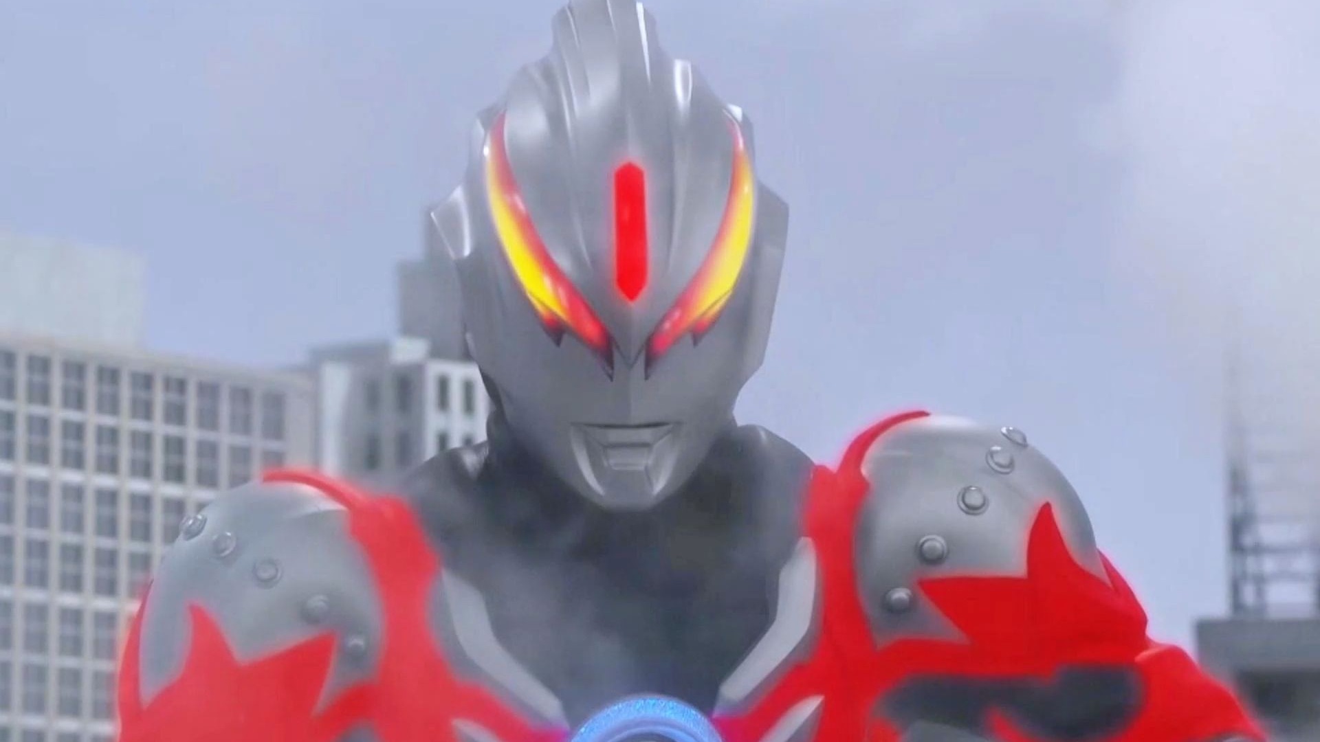 欧布奥特曼暗耀形态登场