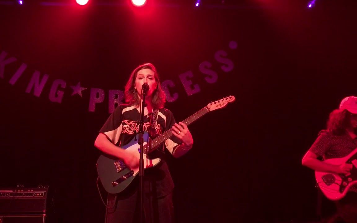 [图]【新歌】King Princess - Ohio (Live at Elsewhere Brooklyn 6/26/18)