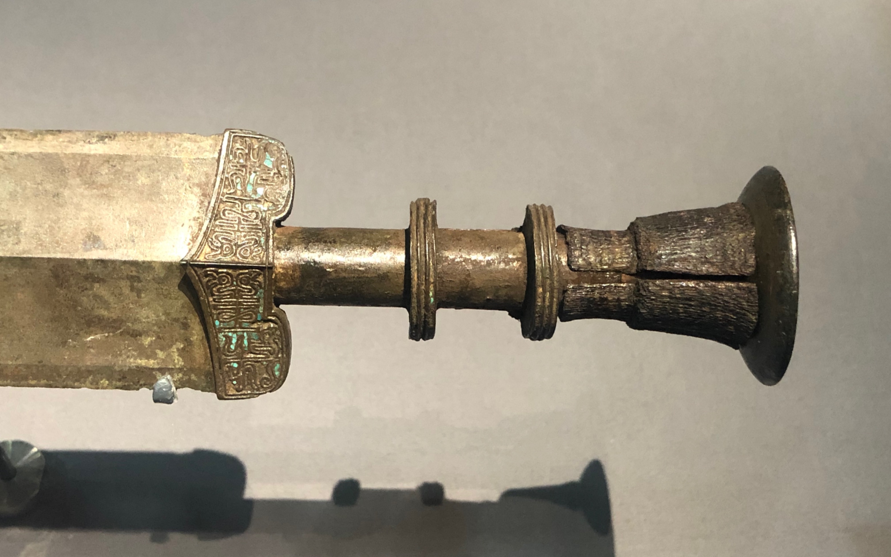 火与铁的艺术～湖北省荆州博物馆馆藏青铜兵器之越王剑