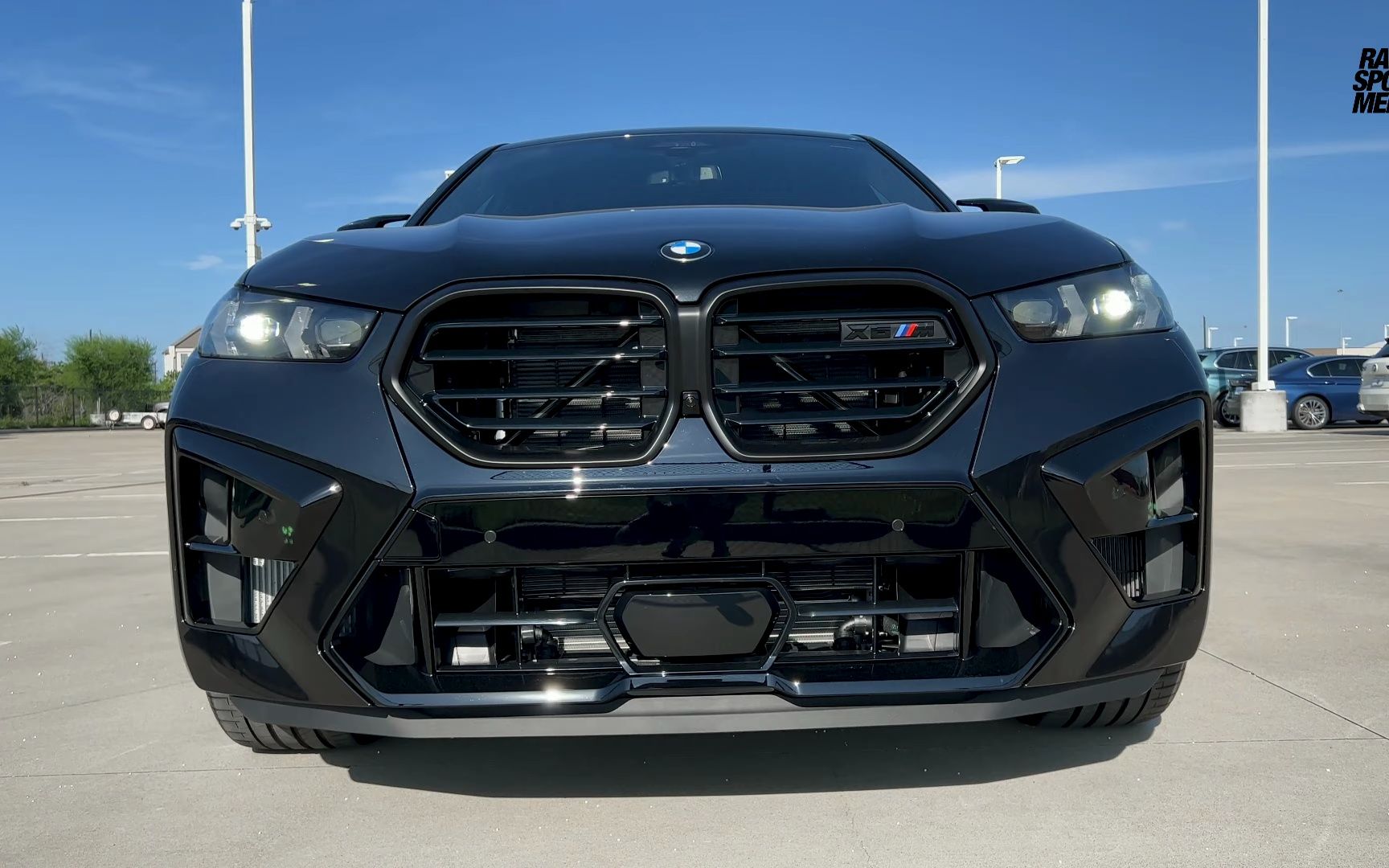 2024年宝马x6m竞技版