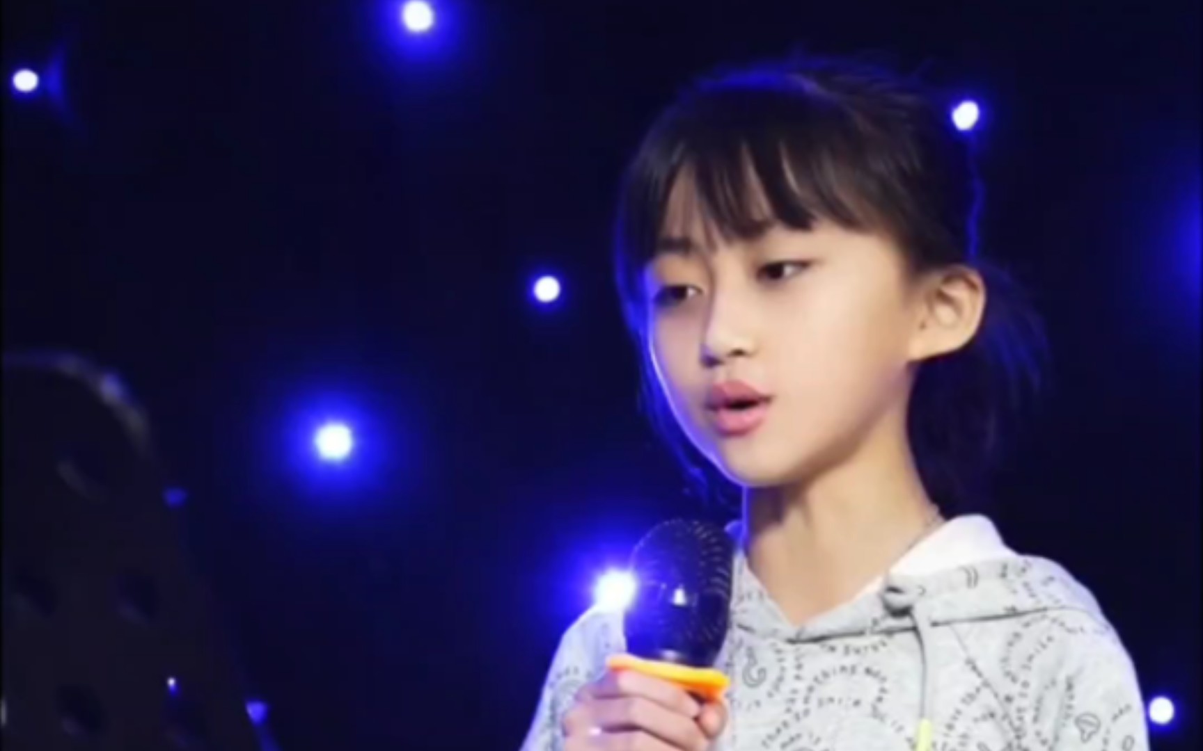 郭晓亚演唱妈妈我想你