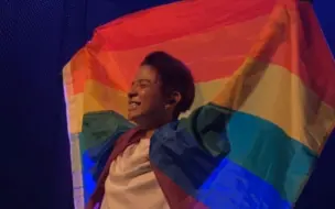 Download Video: [amber] Love is love.