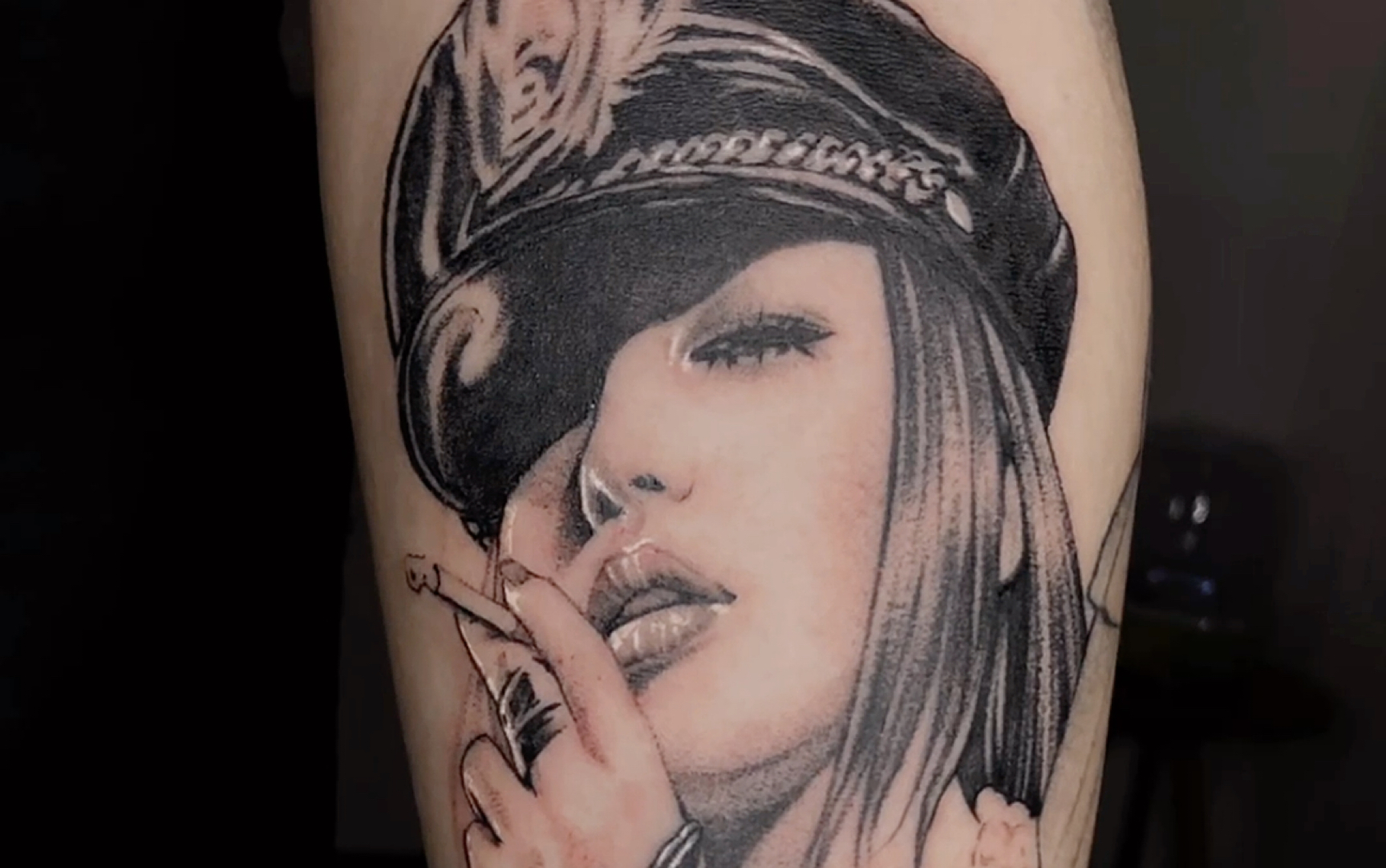 《世界上的另一个我》中岛美嘉nana/纹身