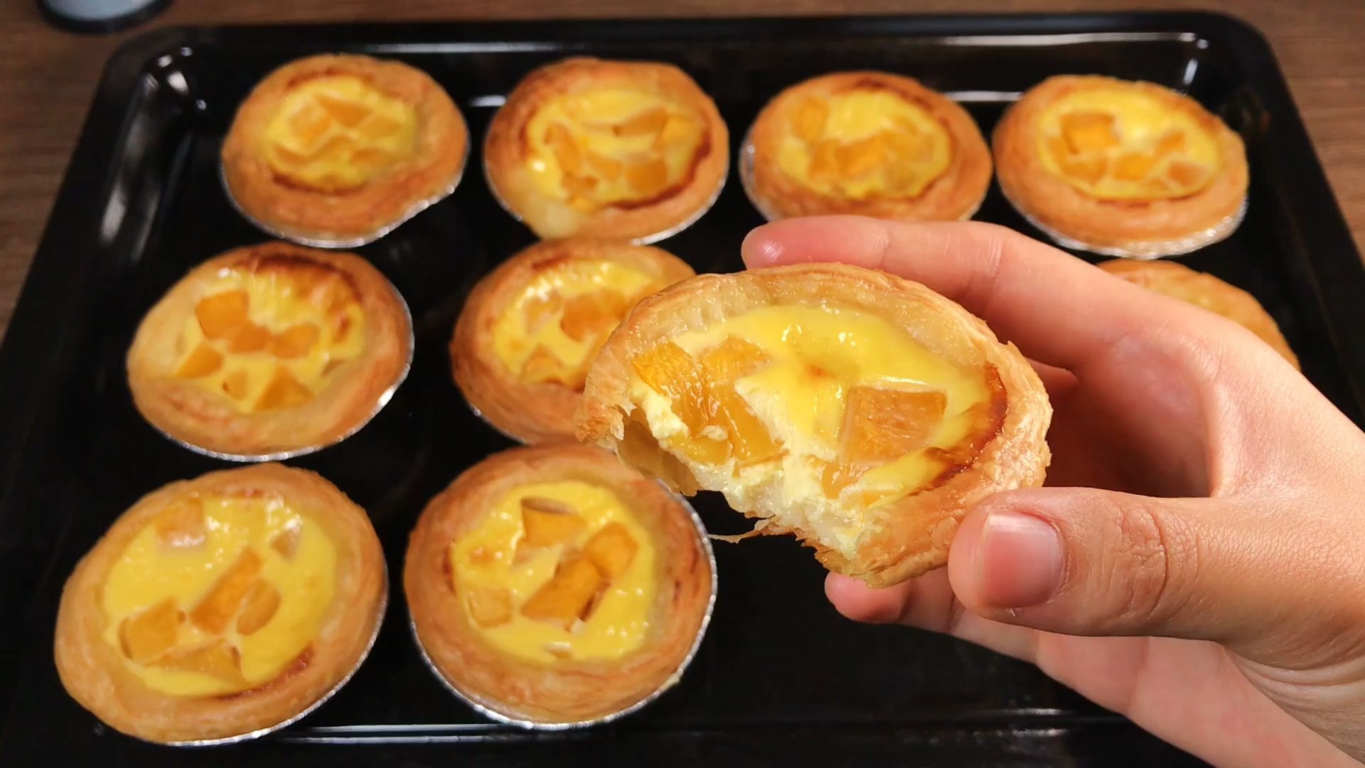 脆皮蛋挞不用蛋白分离也能很好吃,感觉又要长肉了
