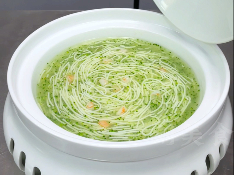 酒店大厨的拿手菜,翡翠文思豆腐羹,做法竟然这样简单,口味鲜香滑嫩