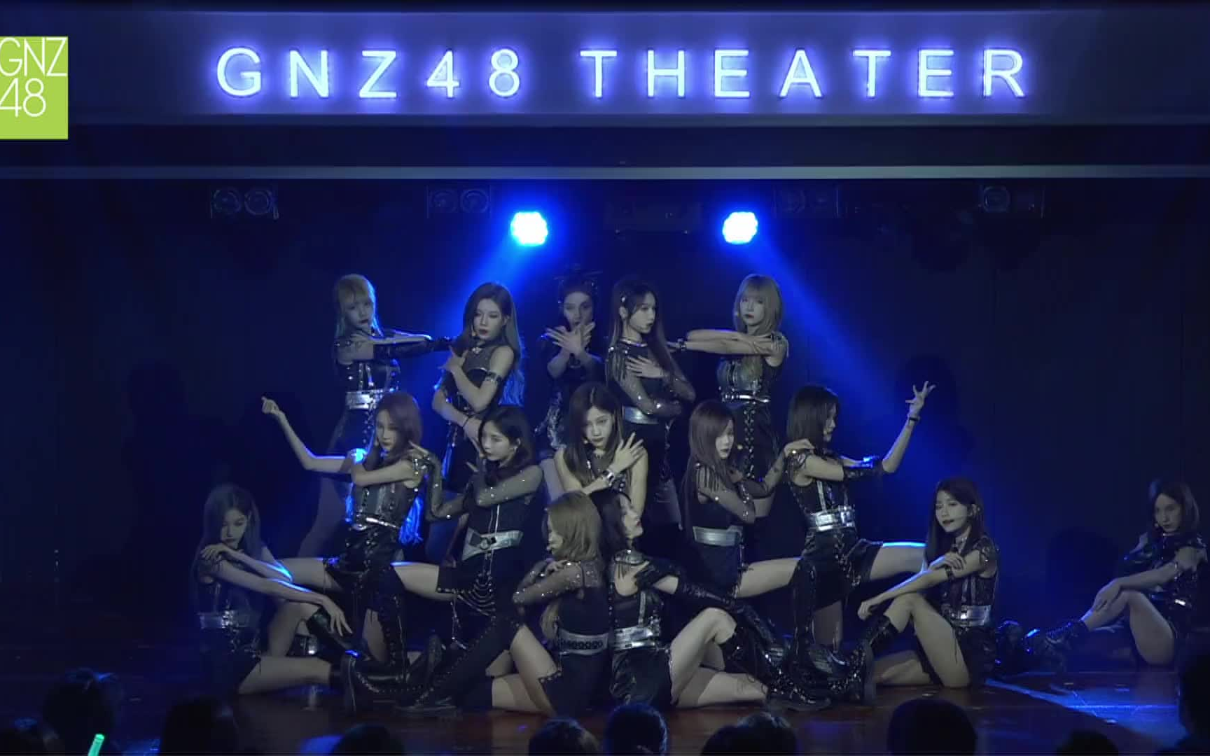 [图]花戎（2021.10.24 SNH48 GROUP《为你闪耀的星光》TOP16星光组答谢巡演 广州站）