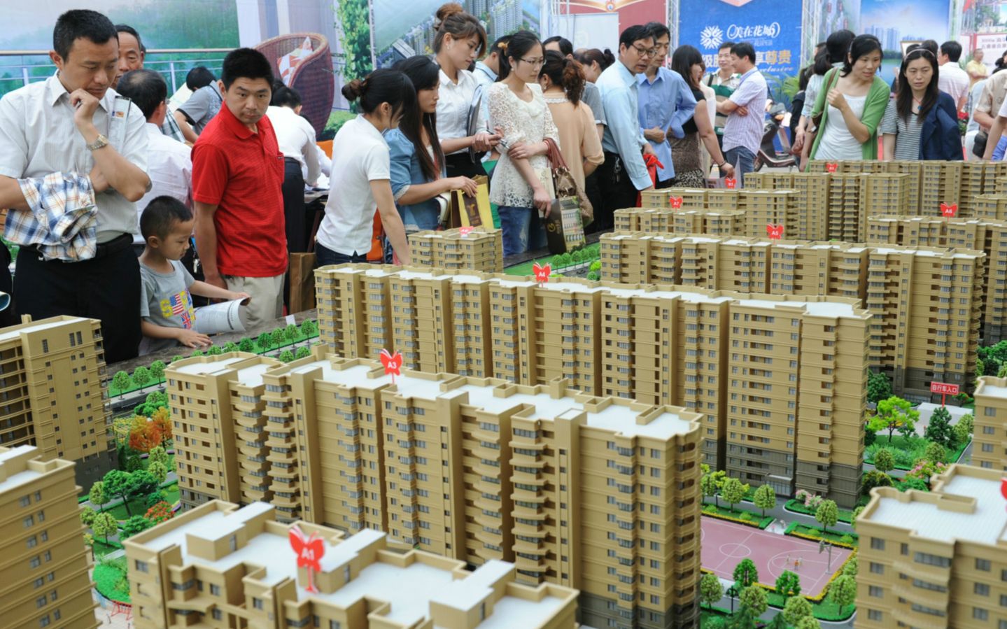 2020年为何多地出现抢房热潮了解这2点之后就能知晓背后原因