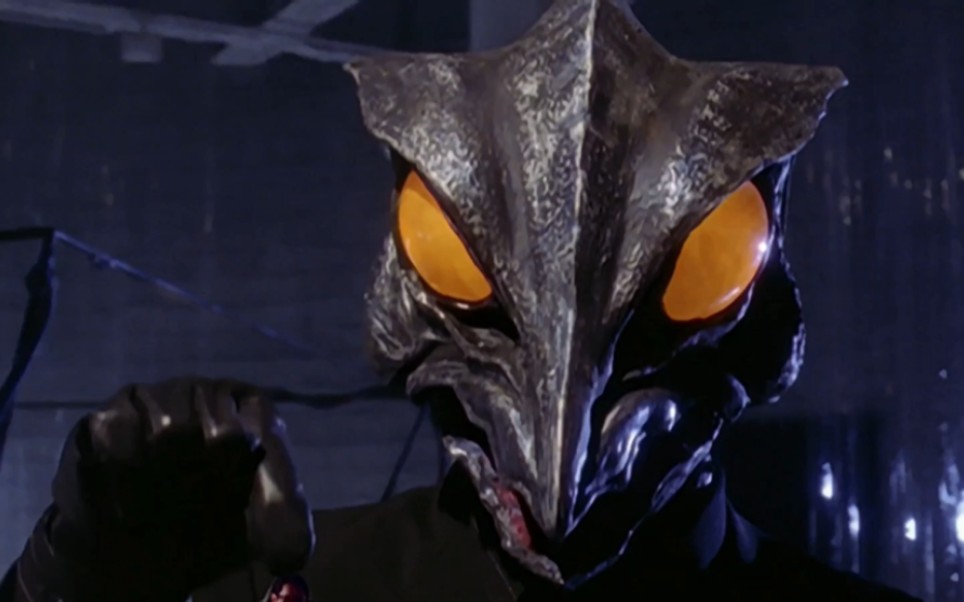 这是迪迦奥特曼中童年阴影-乌鸦人