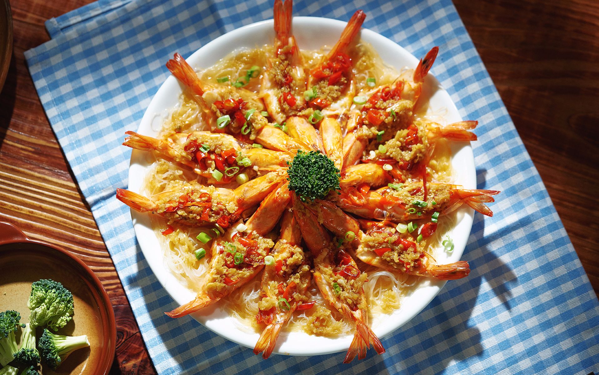 年夜饭花开富贵虾味蕾时光香辣可口色香俱全团圆饭就吃它了bilibili