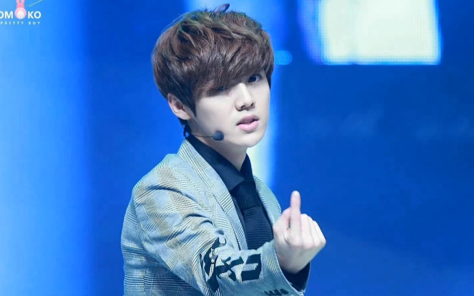 【鹿晗/咆哮】早期鹿晗咆哮舞台混剪,多少人的青春啊