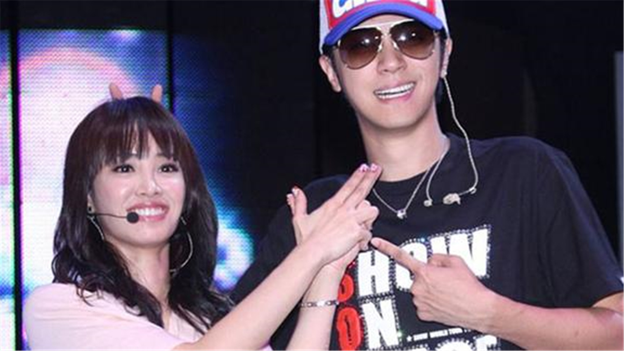 罗志祥被蔡依林称油腔滑调,还一直狂撩蔡依林,蔡依林当场暴走