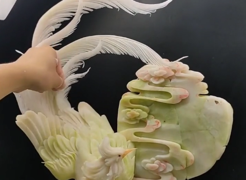 当青萝卜遇到雕刻师会发生什么样的反应呢?