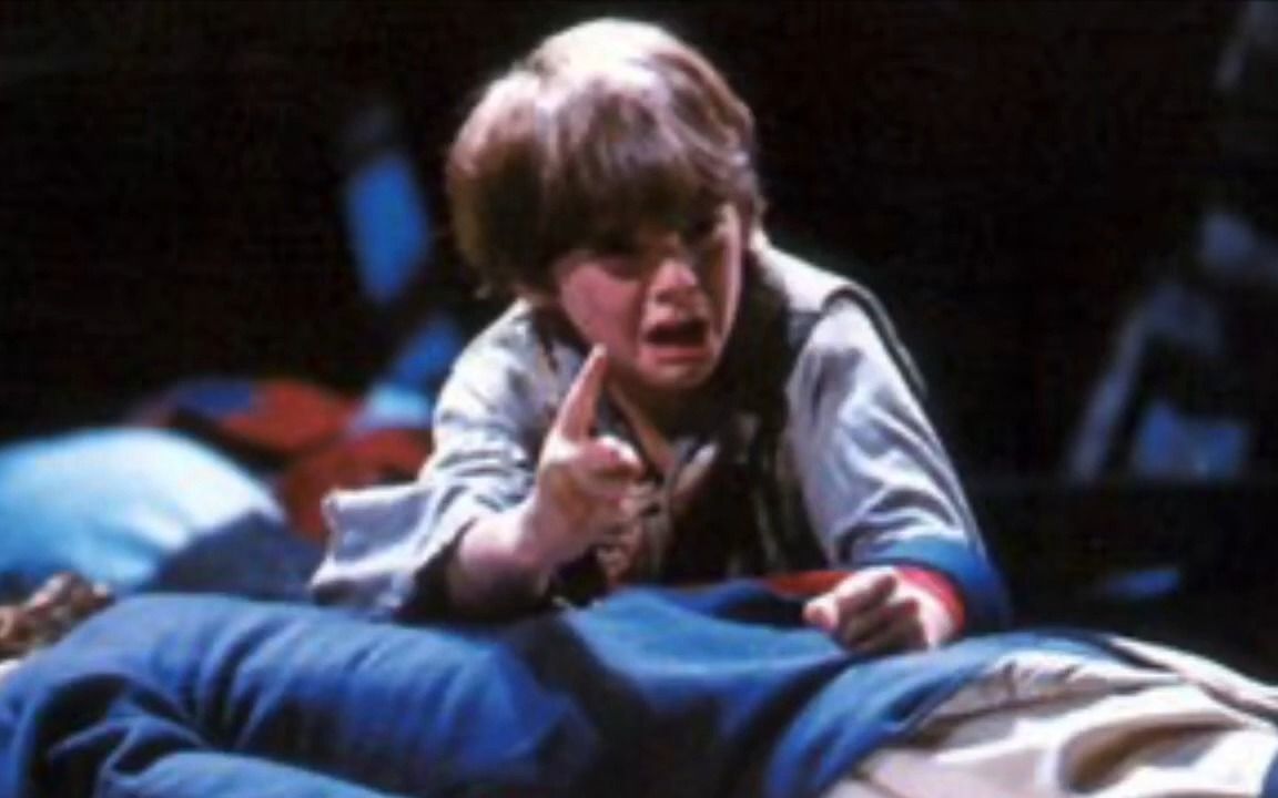 [图]【悲惨世界】Braden Danner as Gavroche 1987年大悲首版百老汇正式演出 （伽弗洛什史上最佳）