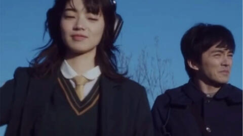 小松菜奈 时尚达人无袖上衣 高腰裤 短上衣 充满狂热感的电影 恋爱寄生虫 女性限定试映会漫谈活动 哔哩哔哩 Bilibili