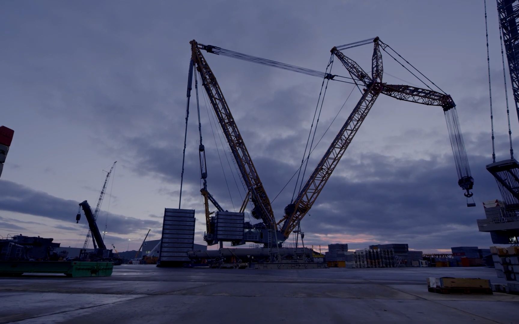 liebherrr lr13000 履带起重机 v1