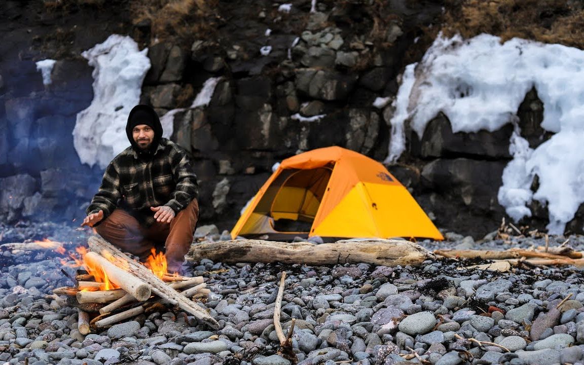 【油管搬运】国外大叔冬季单人露营