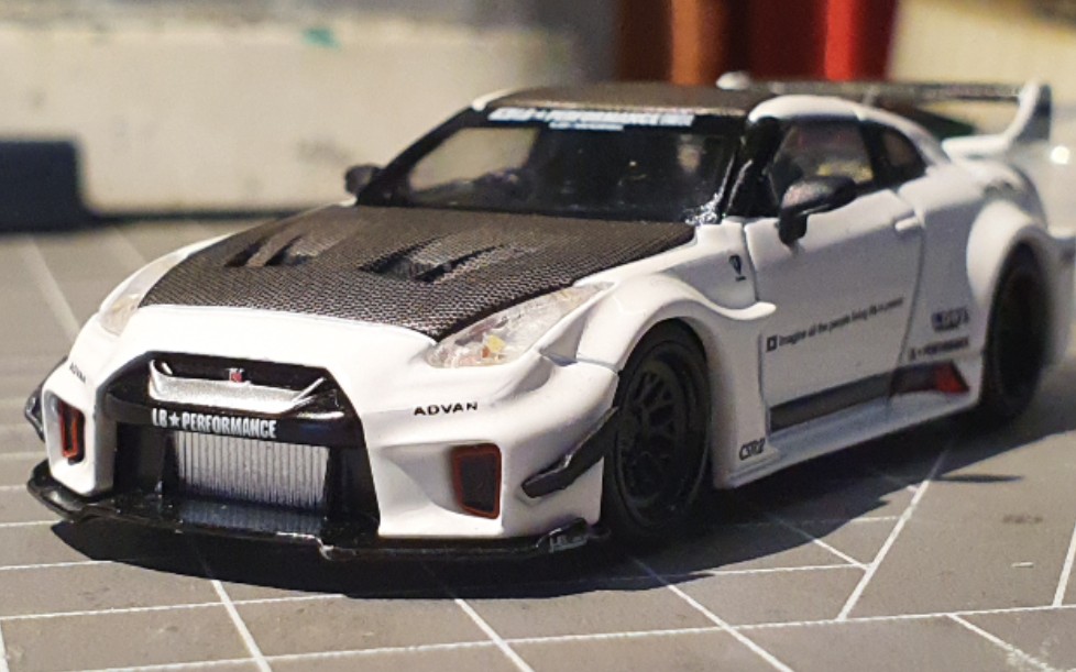 1/64车模加灯minigt gtr