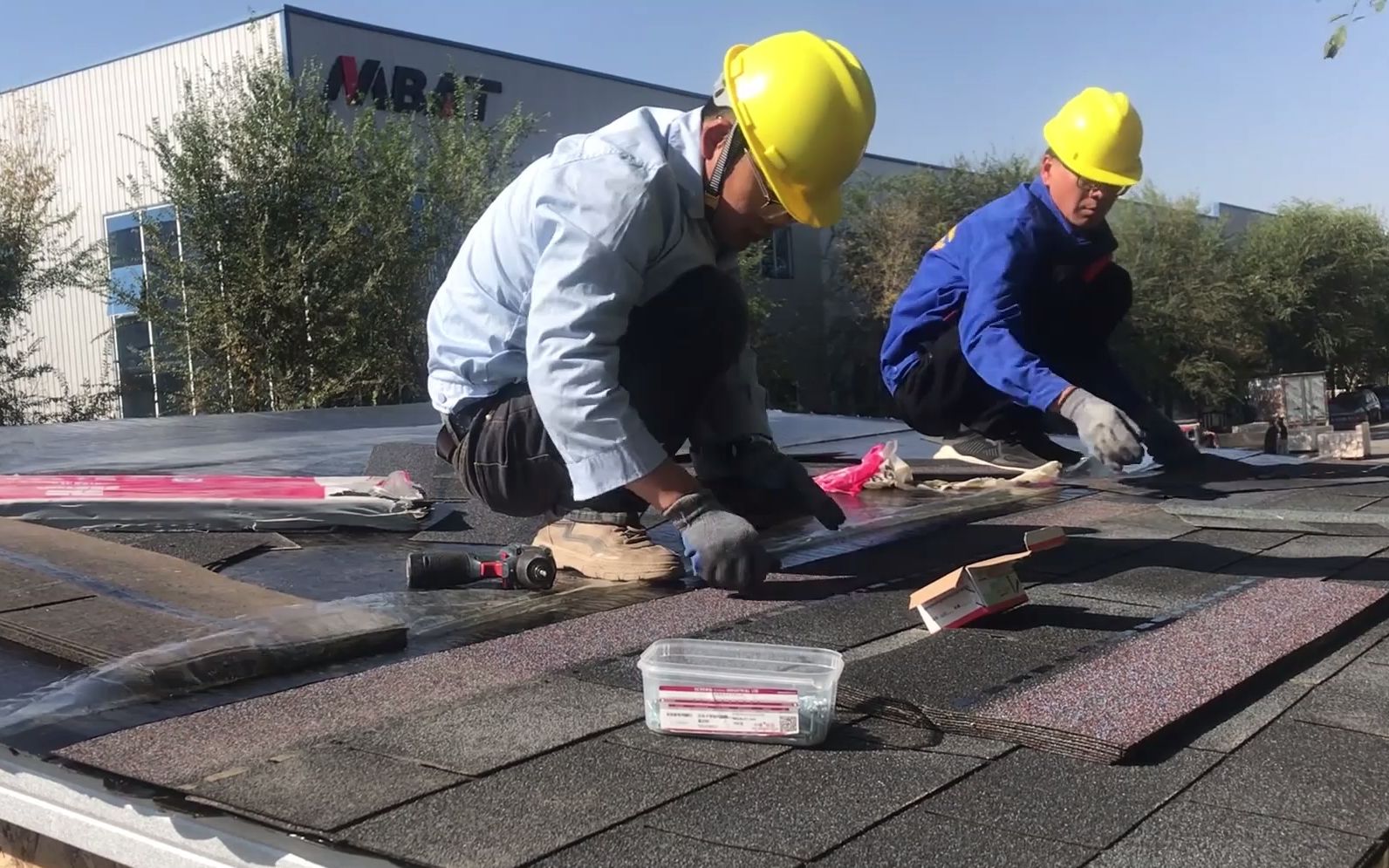 水泥平板瓦屋面施工图片