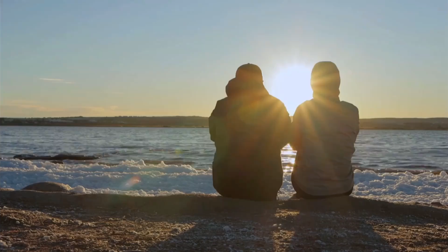 情侣唯美视频素材#一起看海 #夕阳下的背影 #背影的故事 #拍出电影感