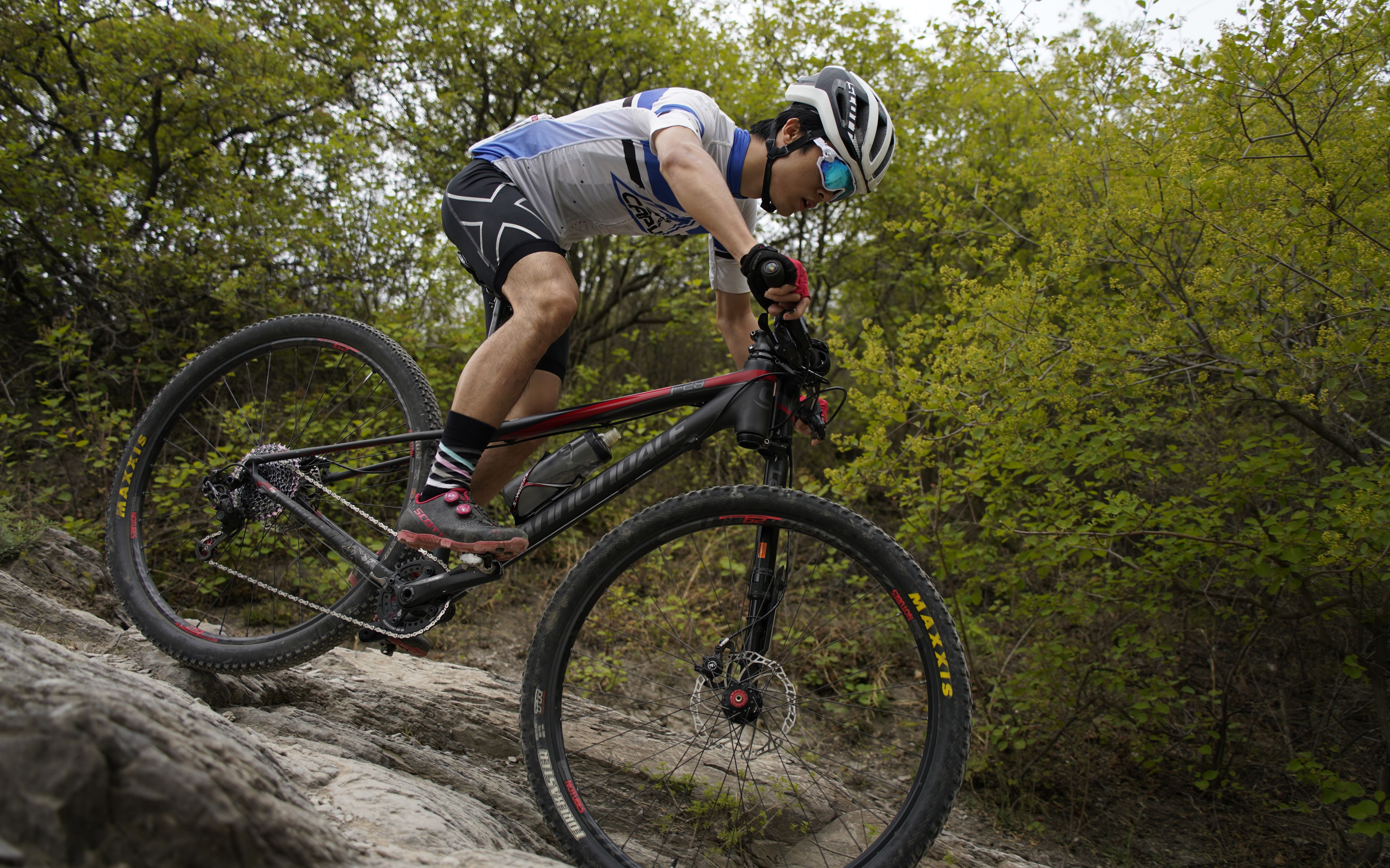 4k 山地车越野 香山 水库荨麻路 后山_哔哩哔哩 (゜-゜)つロ 干杯