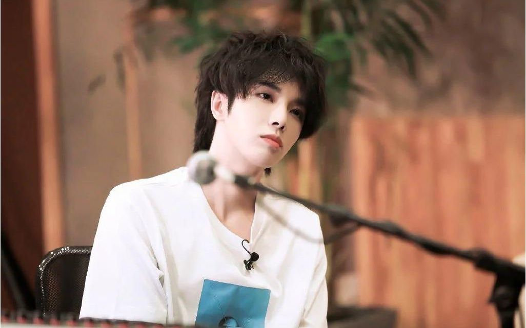 纯路人听华晨宇《神树》 《降临》第三弹