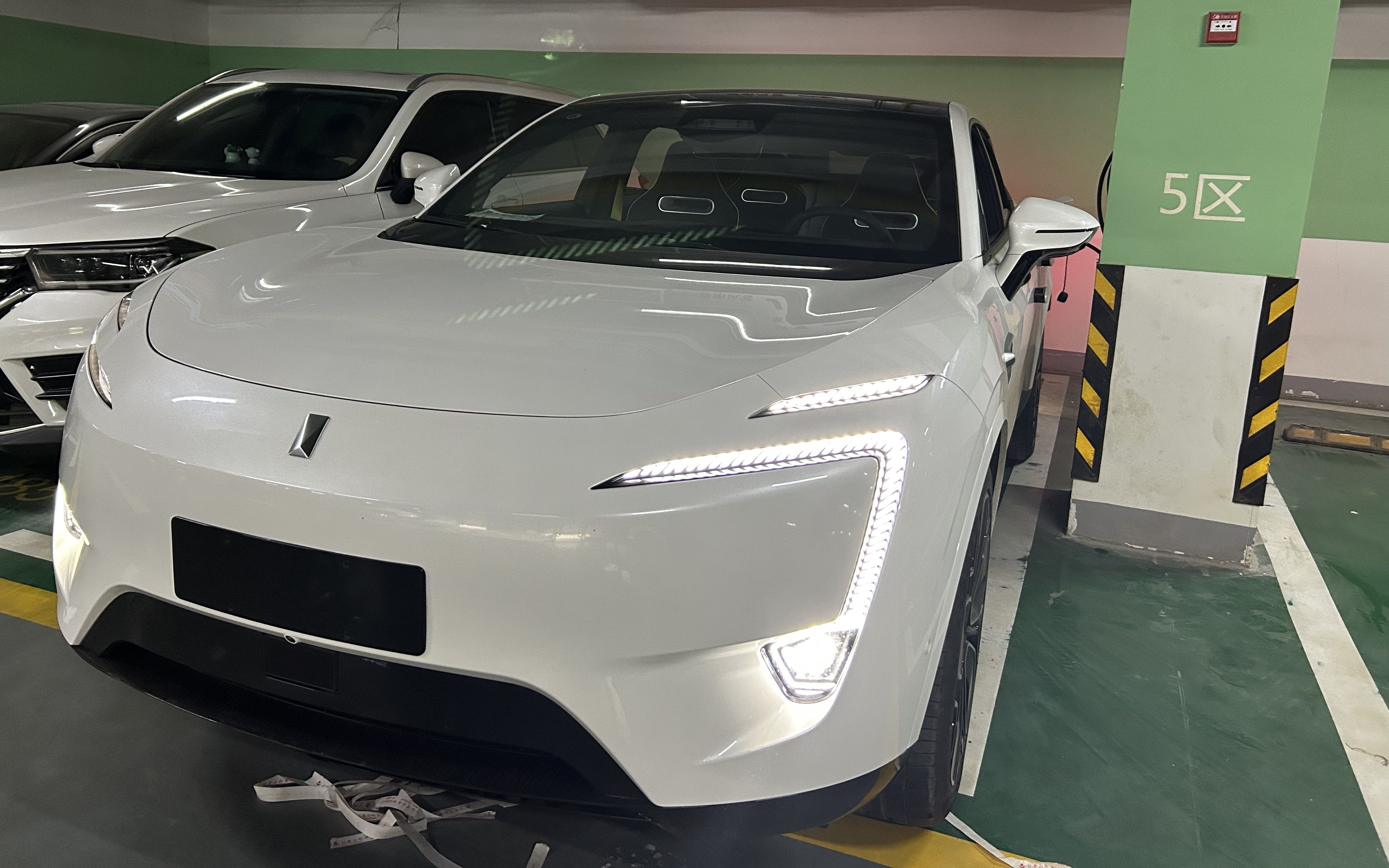 阿维塔11 apa自动泊车初体验