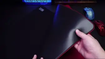 回复 mp的评论 视频有点长，大家可以耐心观看，带大家看看几十的鼠标垫和几百的鼠标垫具体差在哪里～ 鼠标垫  剑匠  卓威  虎符鼠标垫  红染鼠标垫