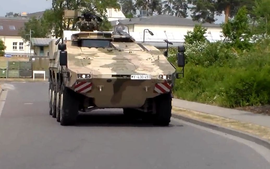 联邦德国国防日装甲车拳击手装甲车