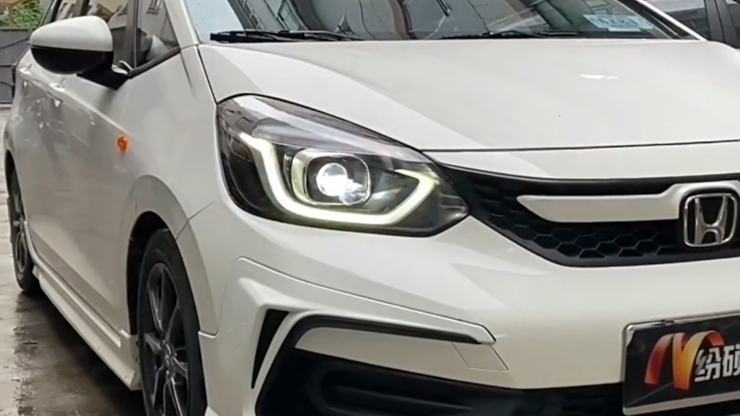 适用本田新飞度大灯总成原厂高配大灯台湾帝宝品牌改装四代gr9led