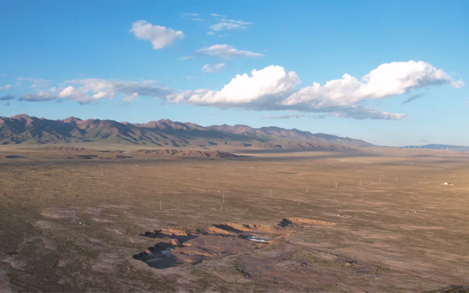 海拔三千米的茶卡镇,呼吸费劲,却有着无敌风景