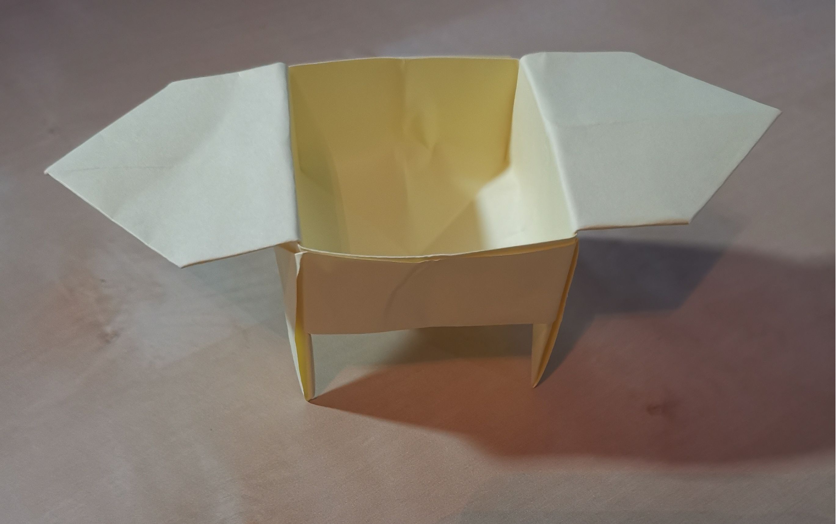 折纸鼎,有腿能盛物!超简单diy