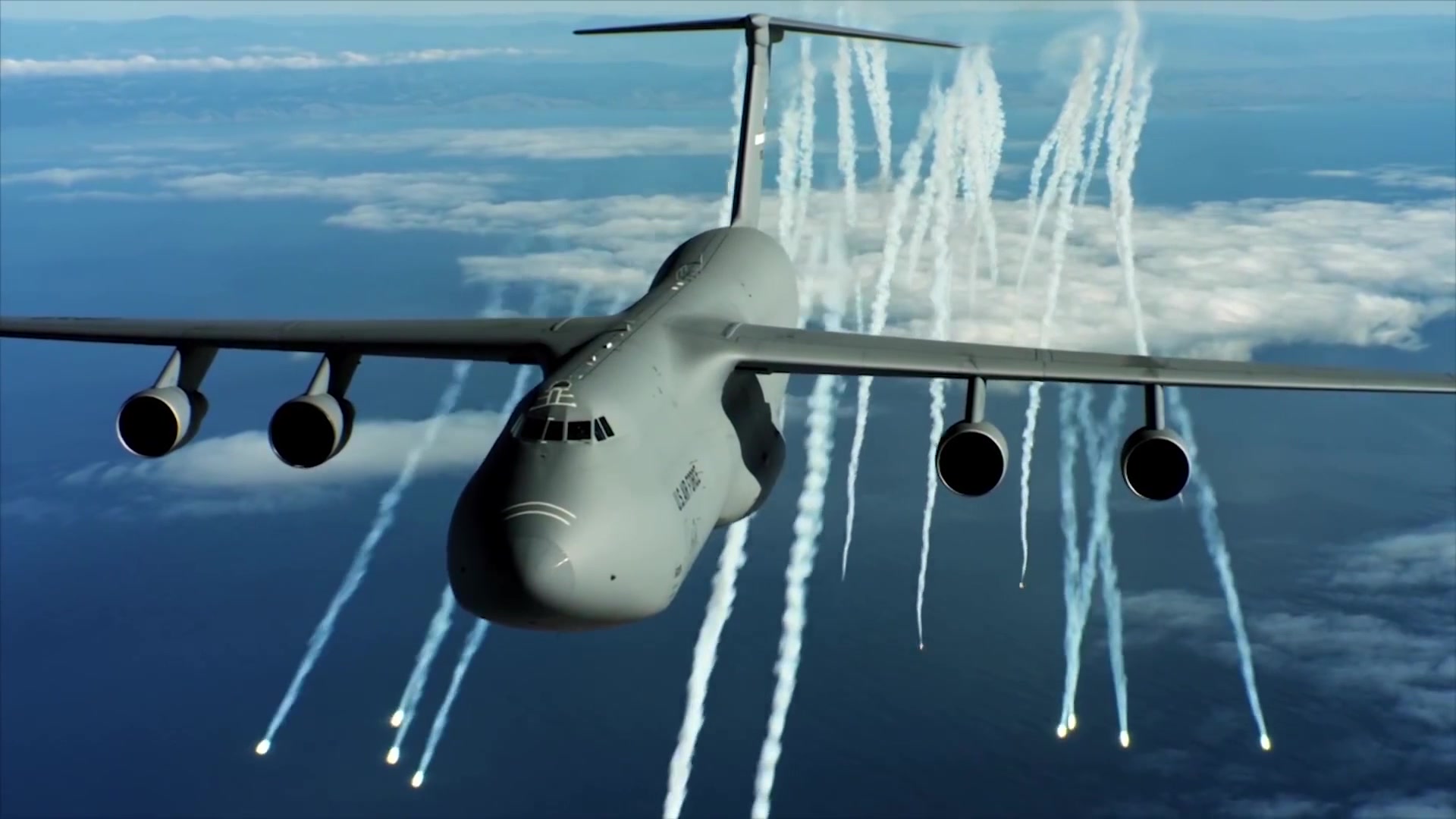 美国空军最大的飞机 c-5m超级银河