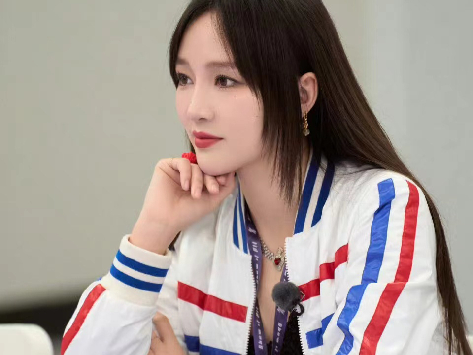 孟佳《百分百出品》|孟导师上线,专业度拉满,认真仔细