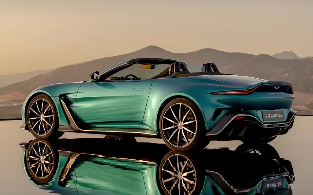 全新的2024年阿斯顿-马丁v12 vantage敞篷跑车--初见_哔哩哔哩_bili
