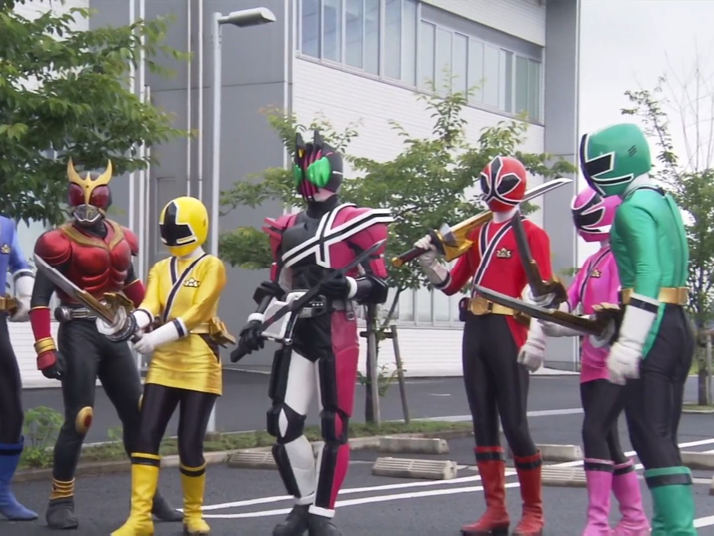 假面骑士decade,空我与侍战队真剑者联手对敌,骑士和战队的首次联动