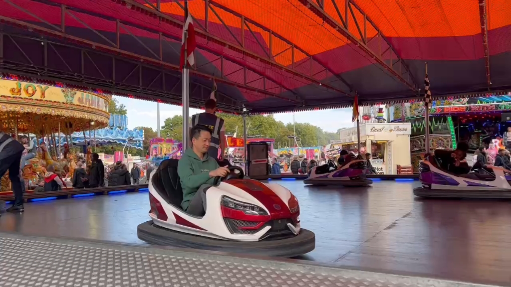 上海大叔,bumper car