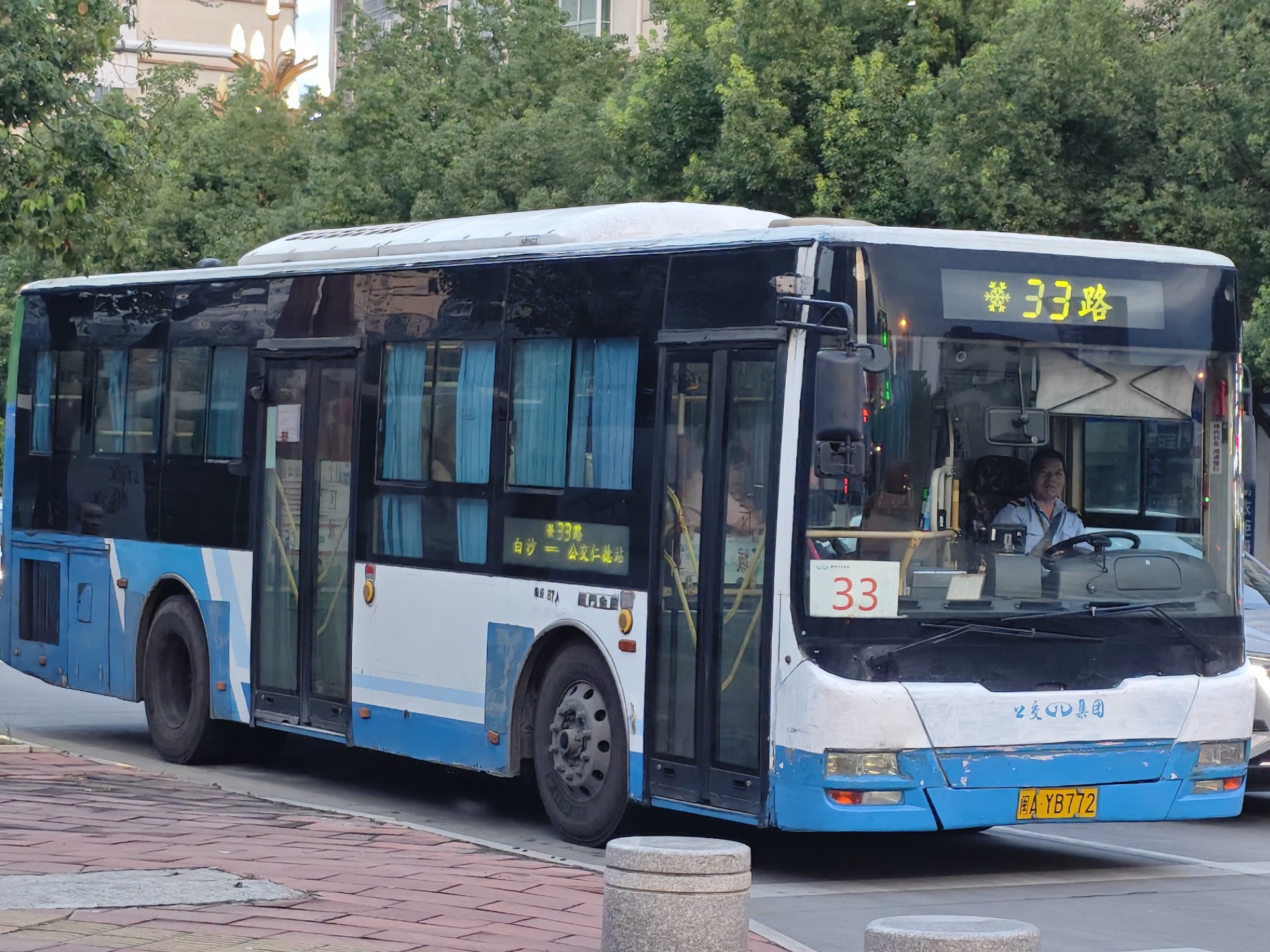 时隔多年,再次看见福州公交33路10米柴油车原色