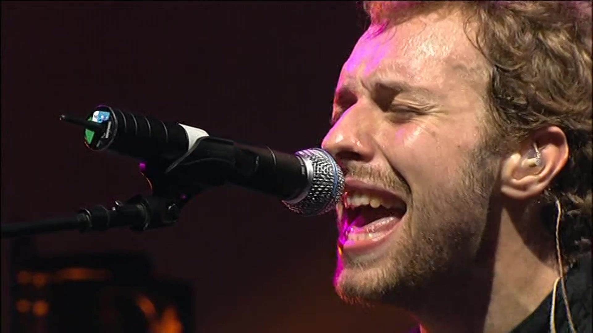 [图]Coldplay - Can't Get You Out of My Head (Glastonbury Festival 2005)