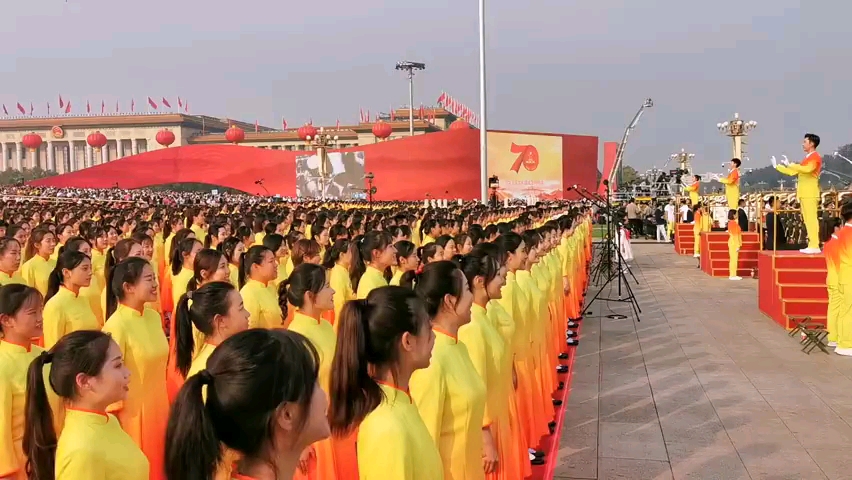 [图]【新中国成立70周年】清华合唱团阅兵前最后一次彩排《请您检阅》